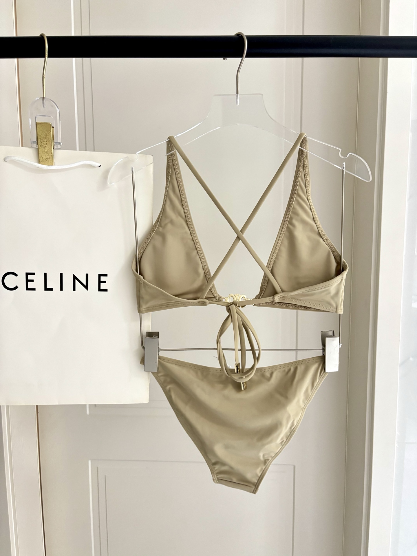 Celine比基尼😍🥰适合多种场景的游泳衣🏊‍♀️海边 游泳池 温泉 水上乐园 漂流都可以😌内搭也完全可