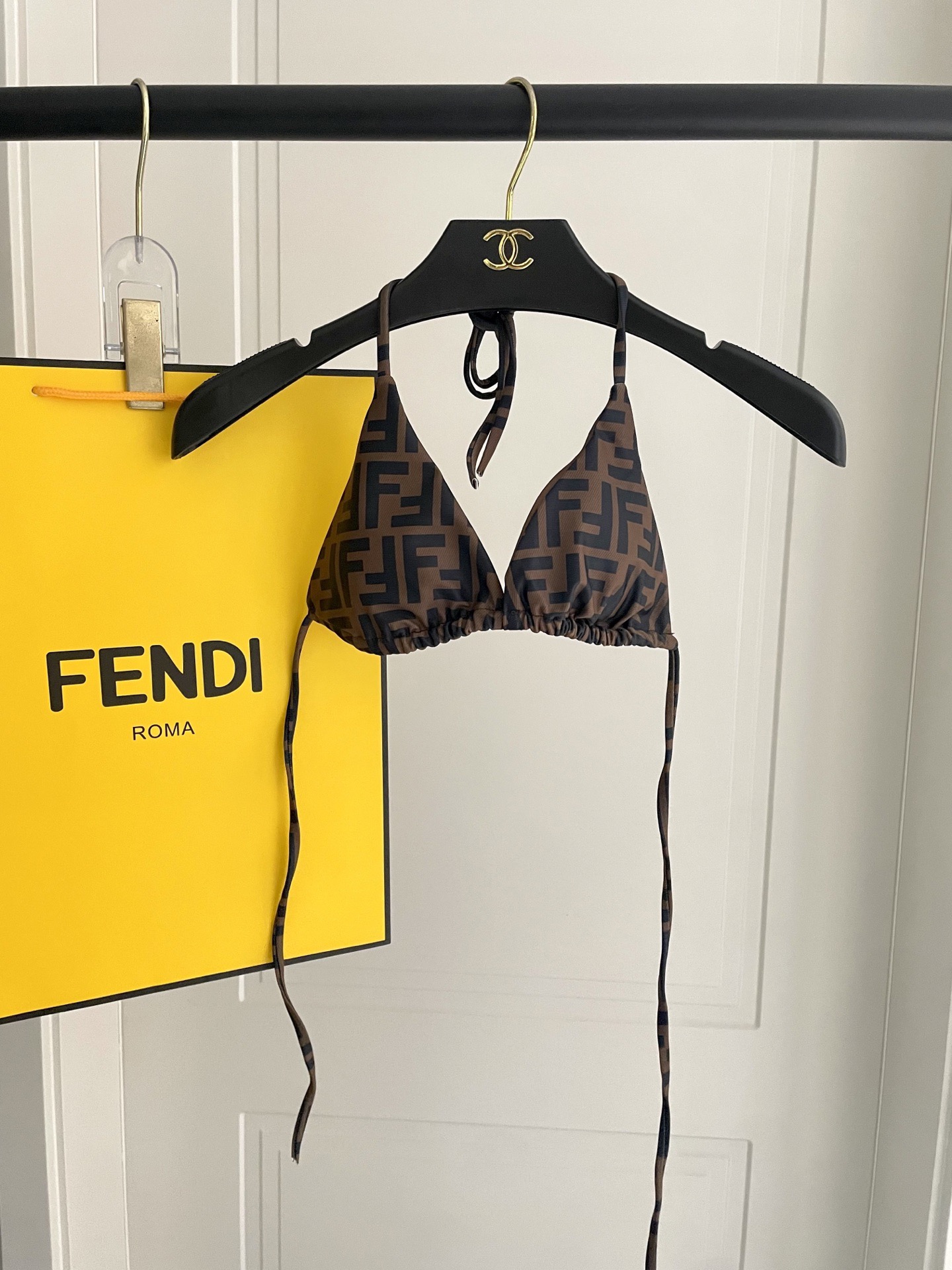 Fendi 芬迪比基尼😍🥰适合多种场景的游泳衣🏊‍♀️海边 游泳池 温泉 水上乐园 漂流都可以😌内搭也完