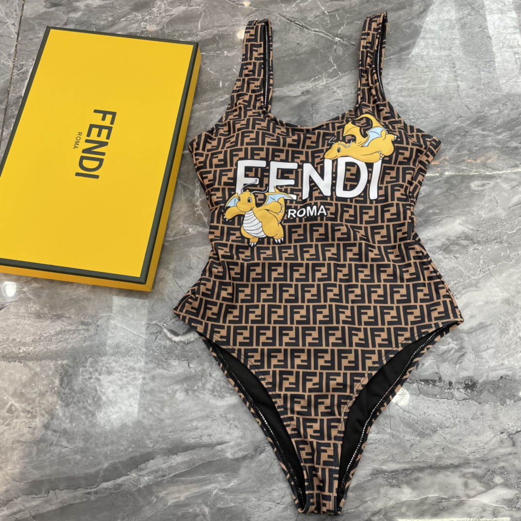Fendi Fendi新款露背连体泳衣 黑色简单 适合多种场景的游泳衣 海边 游泳池 温泉 水上乐园 漂流都可以 内搭也完全可以 连体设计遮肉显高挑 腹部有点肉肉也不影响咱美美的 背面设计大露美背