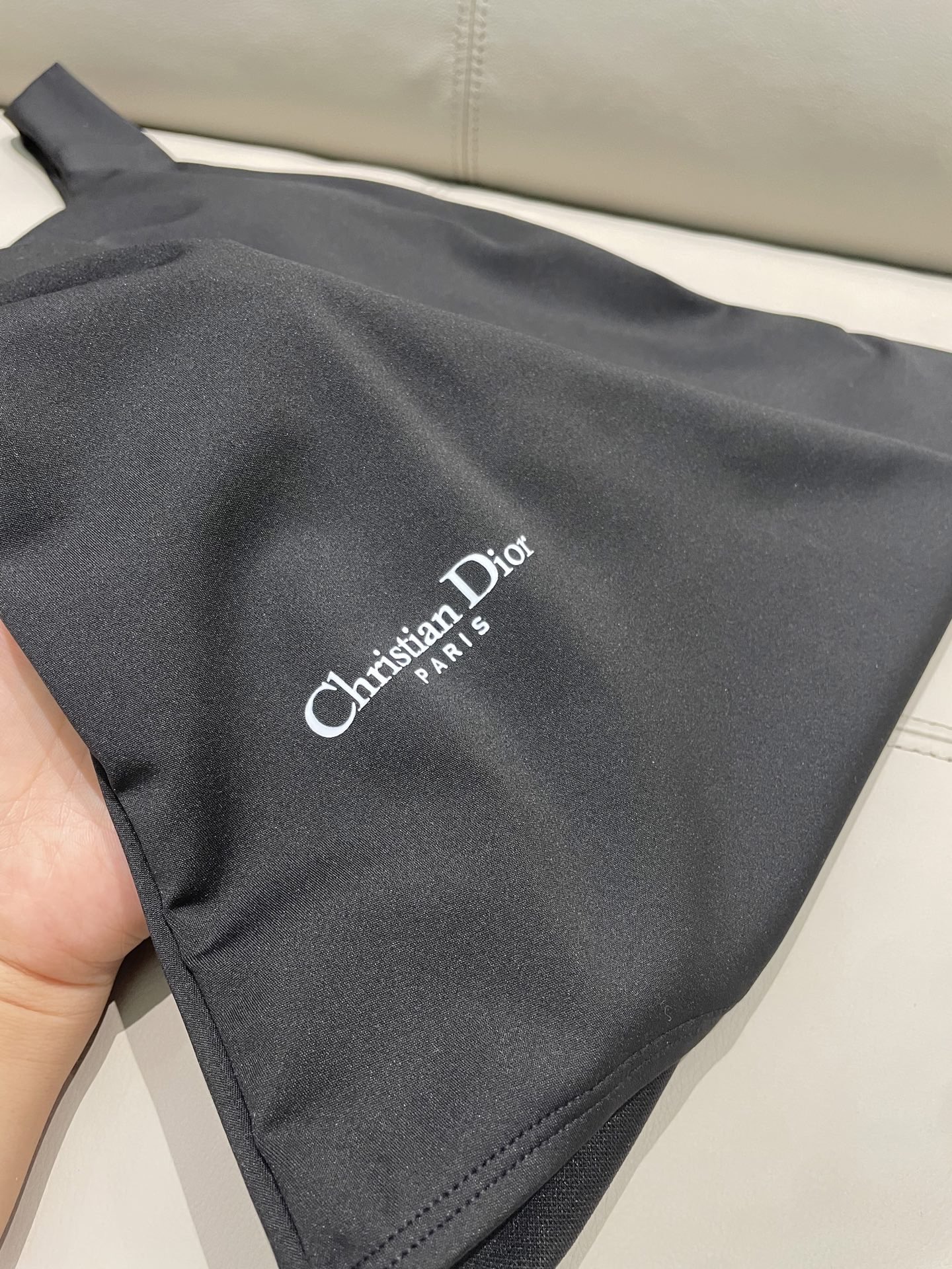 迪奥新款连体 时尚潮流款 😍🥰适合多种场景的游泳衣🏊‍♀️海边 游泳池 温泉 水上乐园 漂流都可以😌内搭