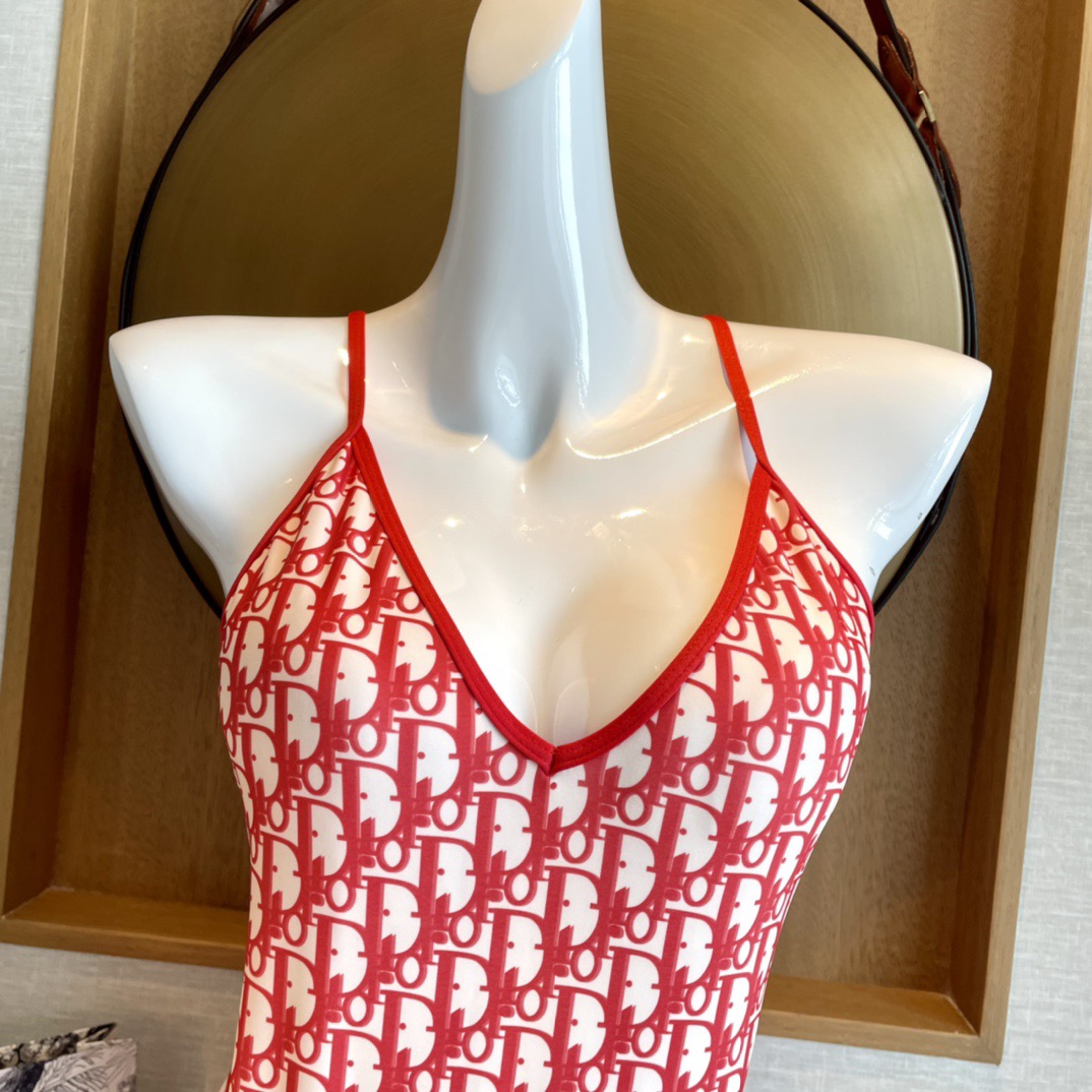 Dior 迪奥连体泳衣 强烈推荐！超显气质 😍🥰适合多种场景的游泳衣🏊‍♀️海边 游泳池 温泉 水上乐园