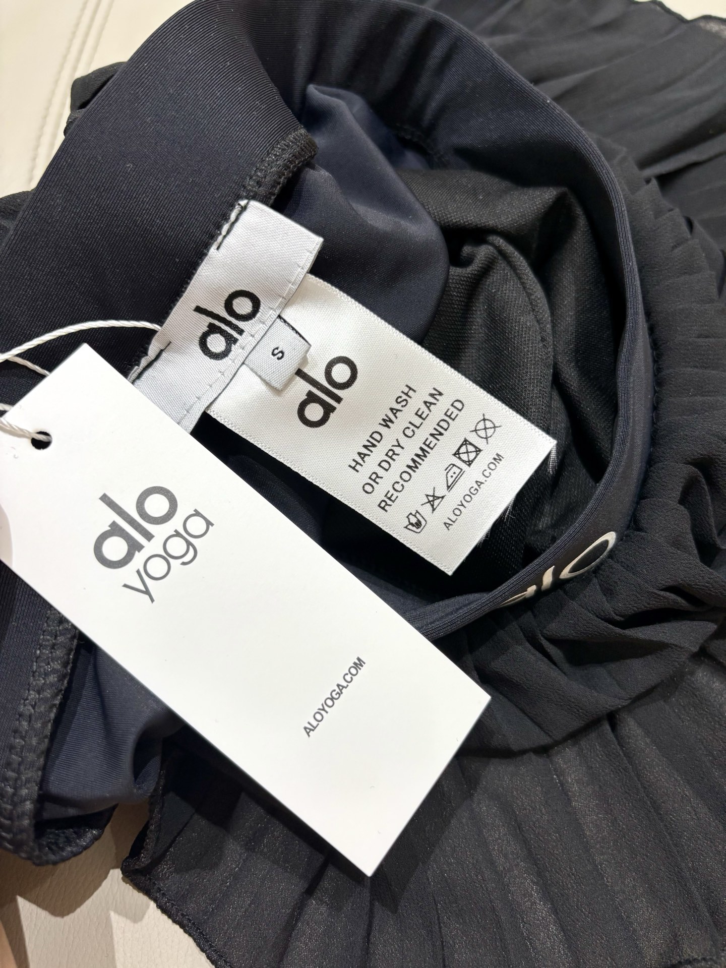 ALO新款高弹力健身短款瑜伽服运动套装~小背心➕修身提臀显瘦短裤裙S M L Xl