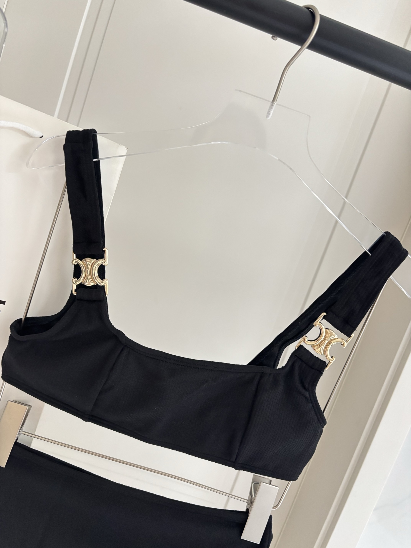 Celine分体😍🥰适合多种场景的游泳衣🏊‍♀️海边 游泳池 温泉 水上乐园 漂流都可以😌内搭也完全可以