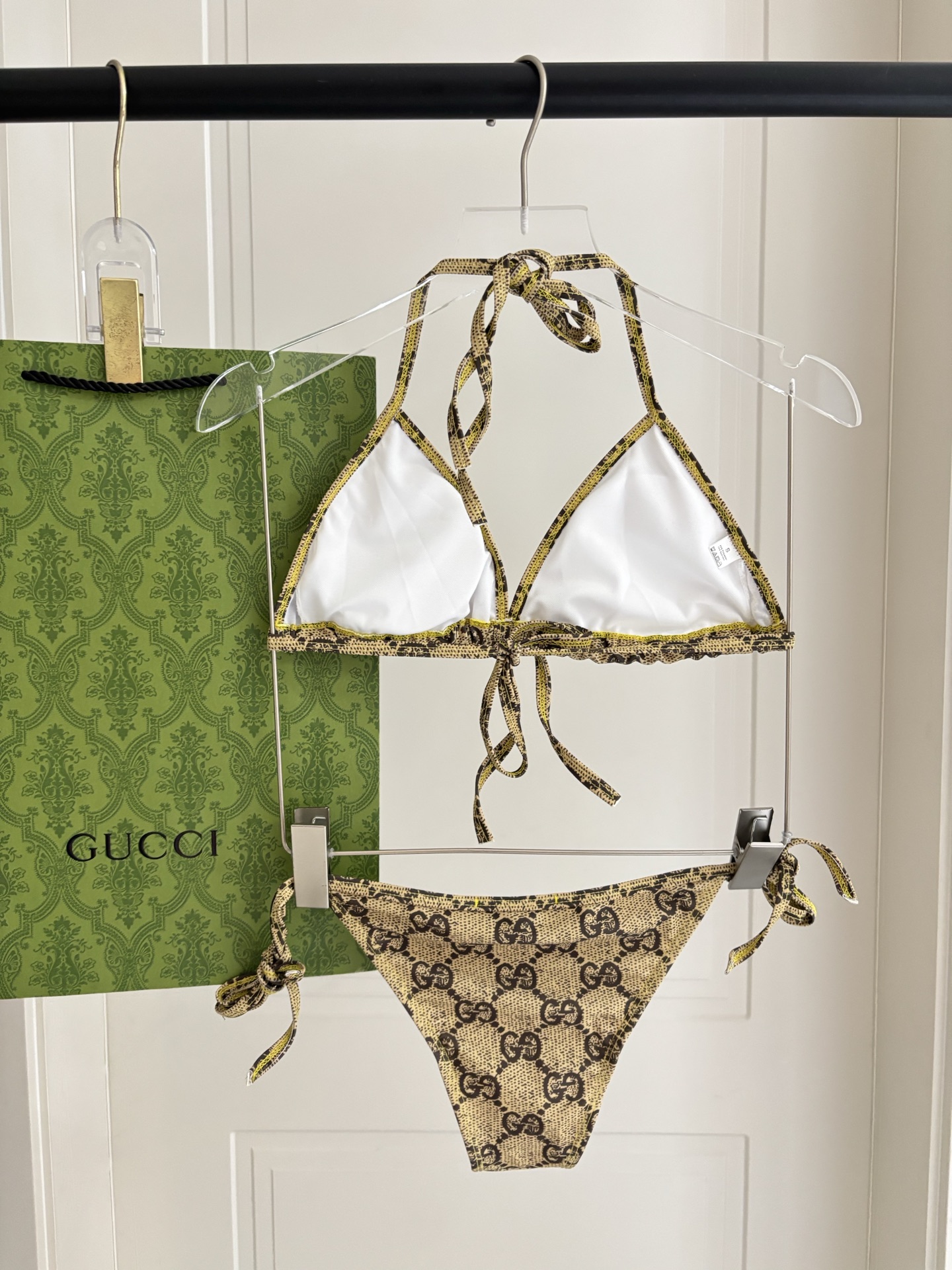 Gucci新款比基尼 适合多种场景的游泳衣🏊‍♀️海边 游泳池 温泉 水上乐园 漂流都可以😌内搭也完全可
