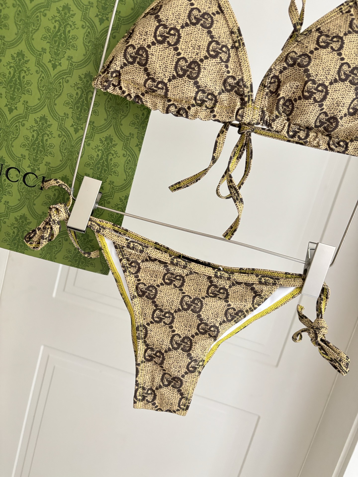 Gucci新款比基尼 适合多种场景的游泳衣🏊‍♀️海边 游泳池 温泉 水上乐园 漂流都可以😌内搭也完全可
