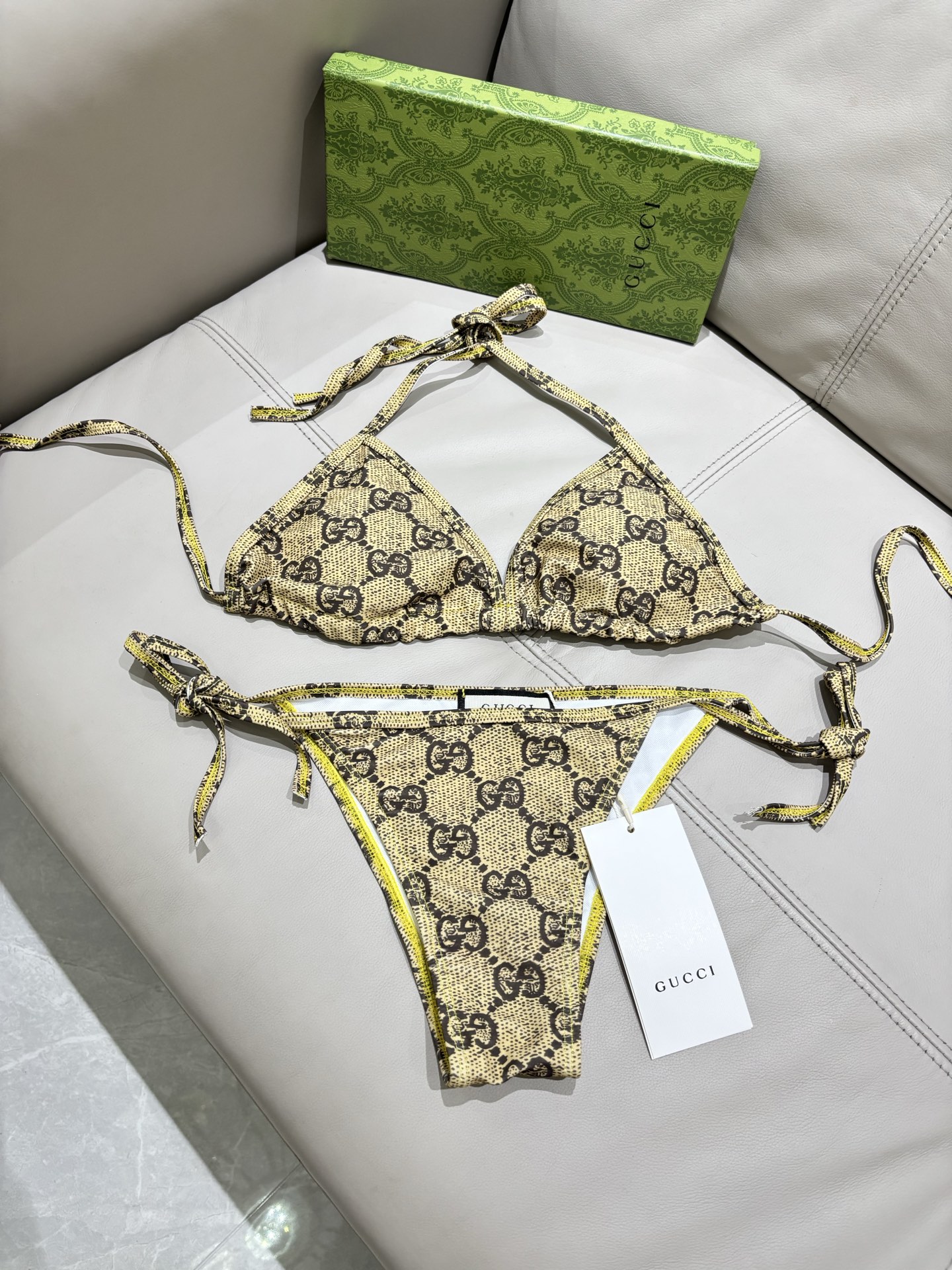 Gucci新款比基尼 适合多种场景的游泳衣🏊‍♀️海边 游泳池 温泉 水上乐园 漂流都可以😌内搭也完全可