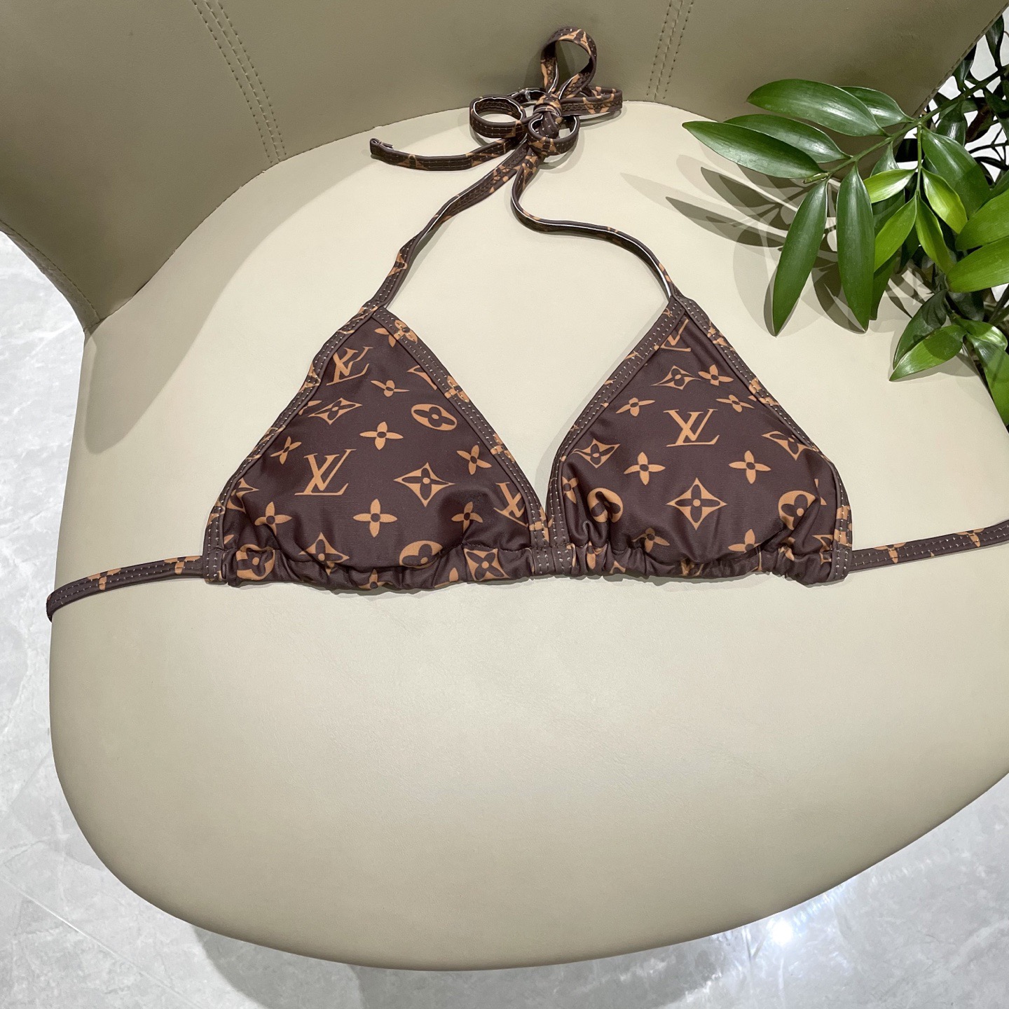 Lv新款比基尼👙❤️😍🥰适合多种场景的游泳衣🏊‍♀️海边 游泳池 温泉 水上乐园 漂流都可以😌内搭外穿也