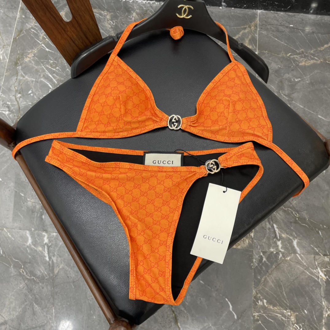Gucci古奇新款比基尼泳衣👙❤️😍🥰适合多种场景的游泳衣🏊‍♀️海边 游泳池 温泉 水上乐园 漂流都可