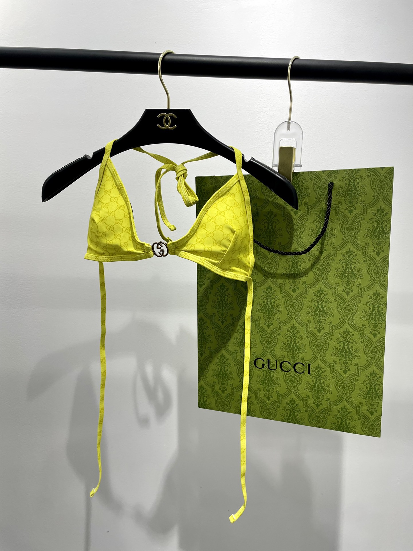 Gucci古奇新款比基尼泳衣👙❤️😍🥰适合多种场景的游泳衣🏊‍♀️海边 游泳池 温泉 水上乐园 漂流都可