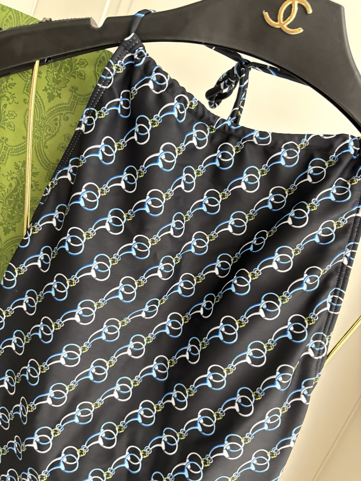 Gucci古奇新款泳衣👙❤️😍🥰适合多种场景的游泳衣🏊‍♀️海边 游泳池 温泉 水上乐园 漂流都可以😌内