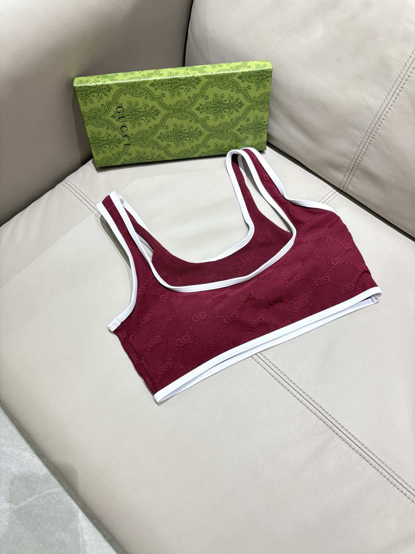 Gucci古奇新款泳衣👙❤️😍🥰适合多种场景的游泳衣🏊‍♀️海边 游泳池 温泉 水上乐园 漂流都可以😌内