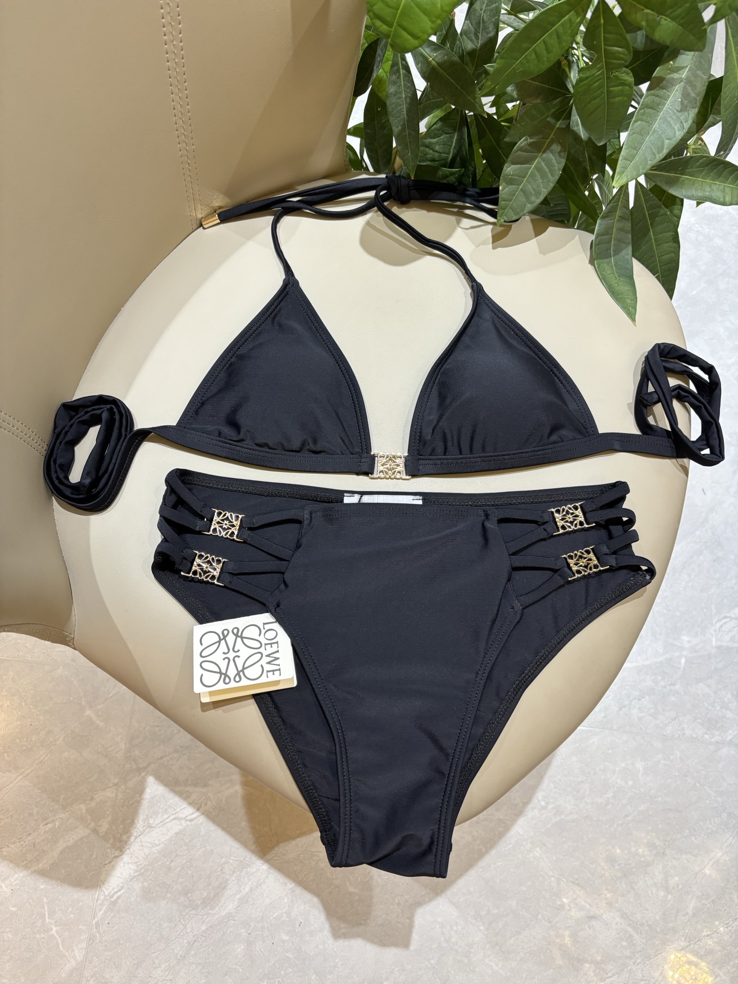 罗意威新款泳衣👙❤️😍🥰适合多种场景的游泳衣🏊‍♀️海边 游泳池 温泉 水上乐园 漂流都可以😌内搭外穿也