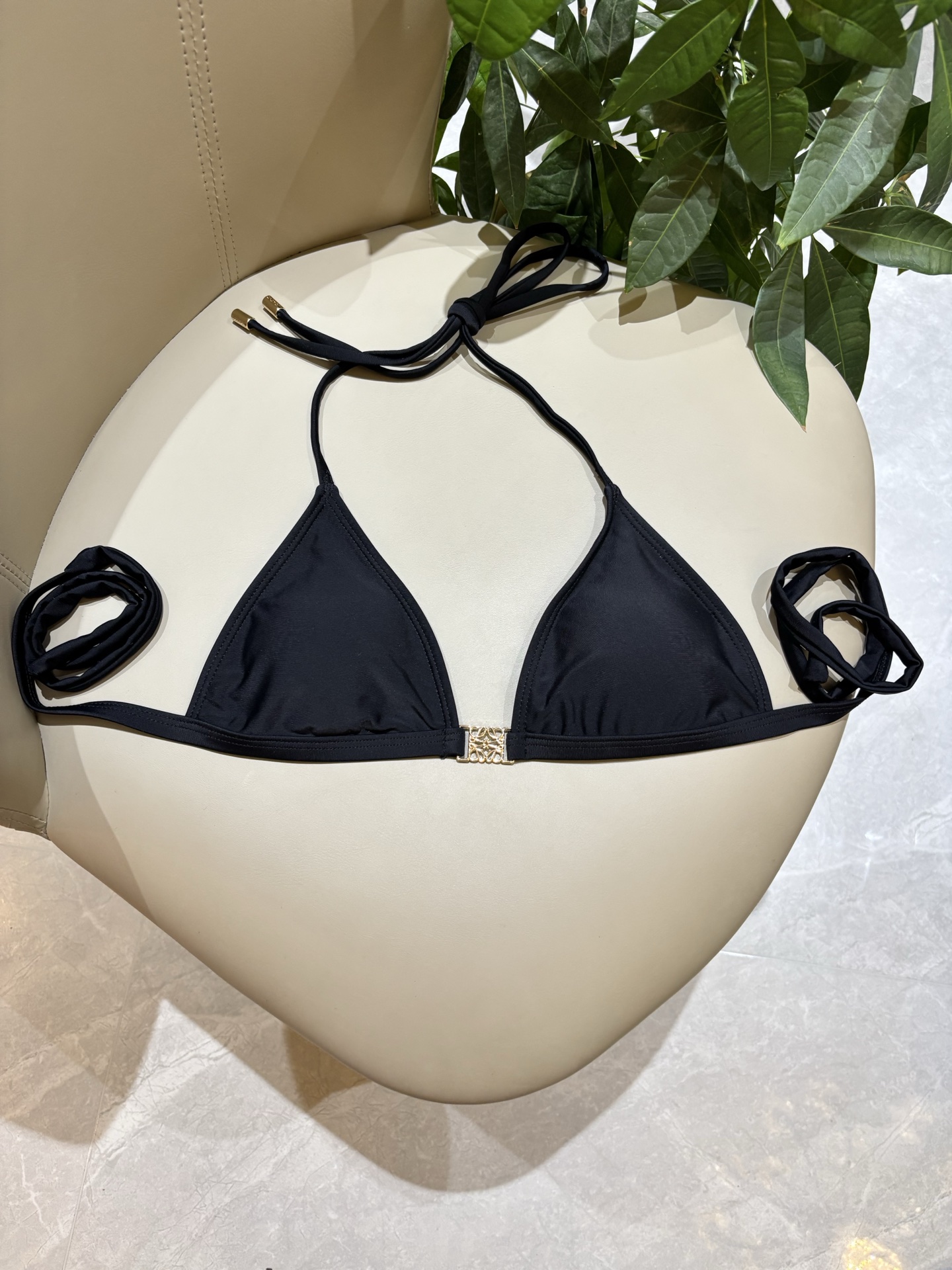 罗意威新款泳衣👙❤️😍🥰适合多种场景的游泳衣🏊‍♀️海边 游泳池 温泉 水上乐园 漂流都可以😌内搭外穿也