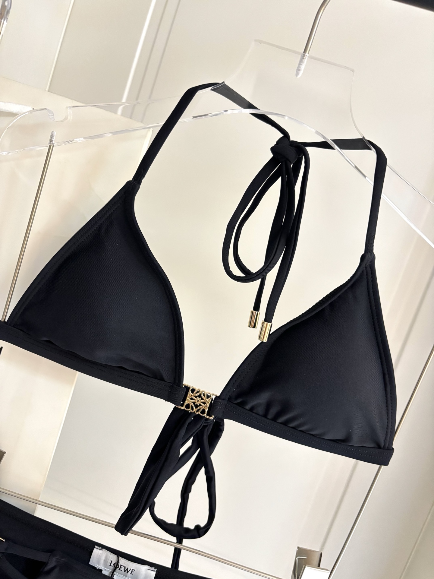 罗意威新款泳衣👙❤️😍🥰适合多种场景的游泳衣🏊‍♀️海边 游泳池 温泉 水上乐园 漂流都可以😌内搭外穿也