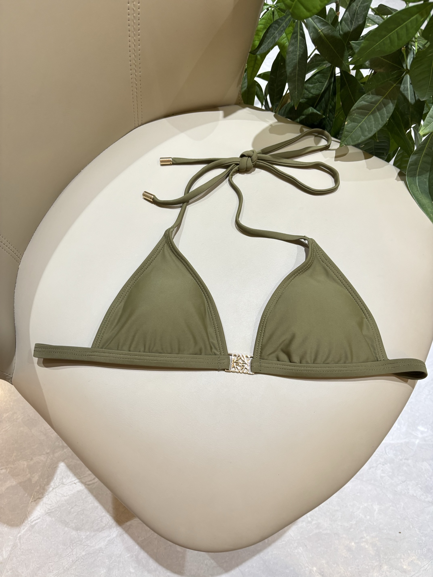 罗意威新款泳衣👙❤️😍🥰适合多种场景的游泳衣🏊‍♀️海边 游泳池 温泉 水上乐园 漂流都可以😌内搭外穿也