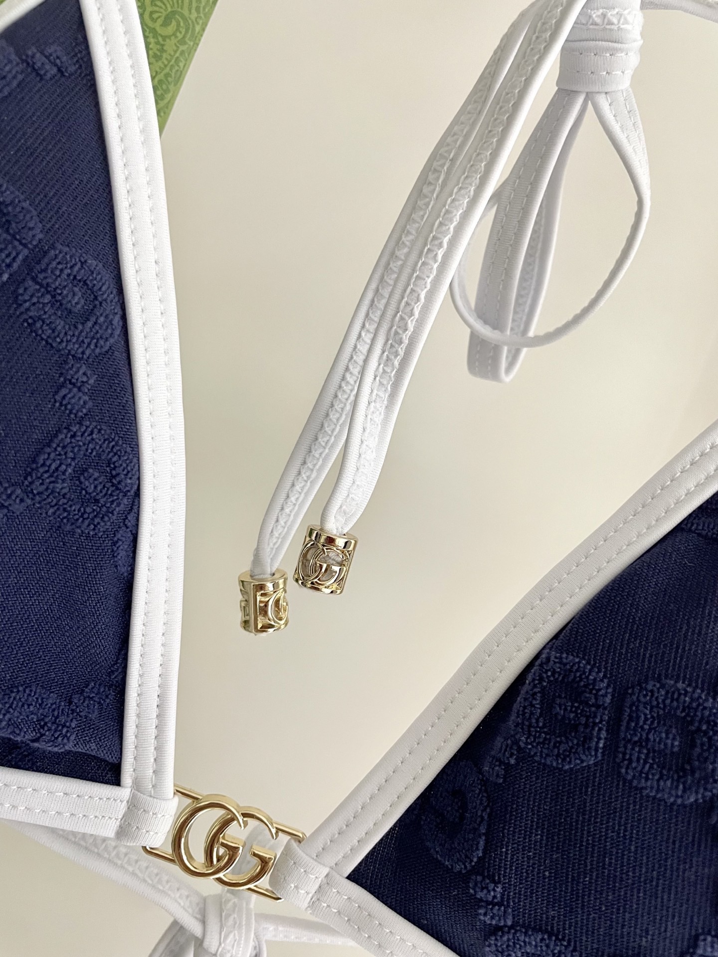 Gucci专柜新款比基尼泳衣 😍🥰适合多种场景的游泳衣🏊‍♀️海边 游泳池 温泉 水上乐园 漂流都可以😌