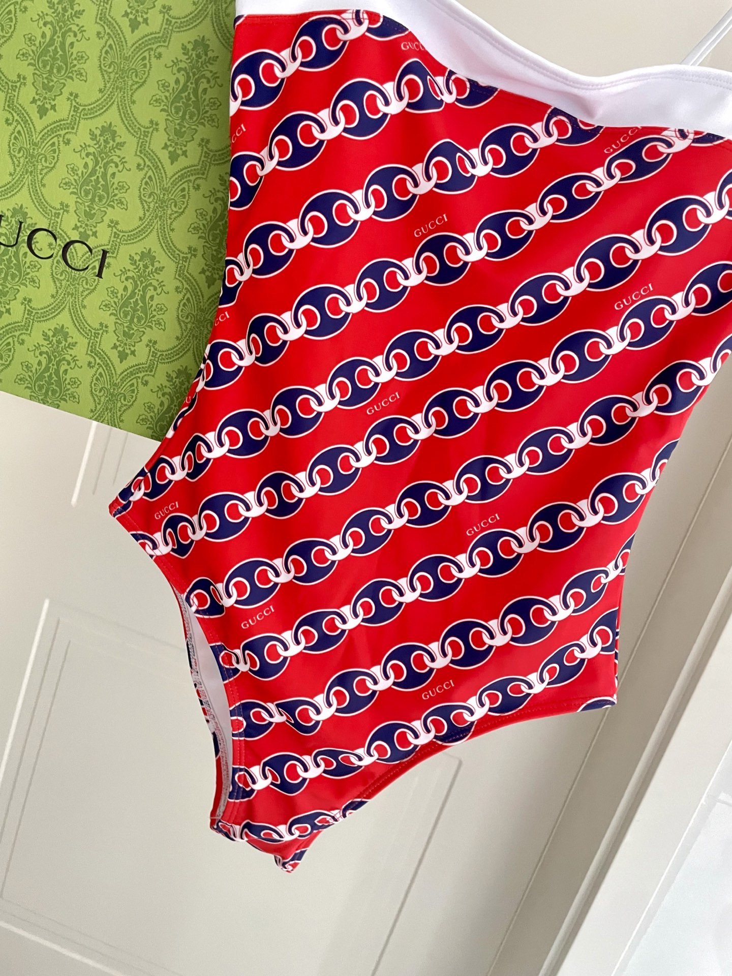 Gucci专柜新款泳衣 😍🥰适合多种场景的游泳衣🏊‍♀️海边 游泳池 温泉 水上乐园 漂流都可以😌内搭也