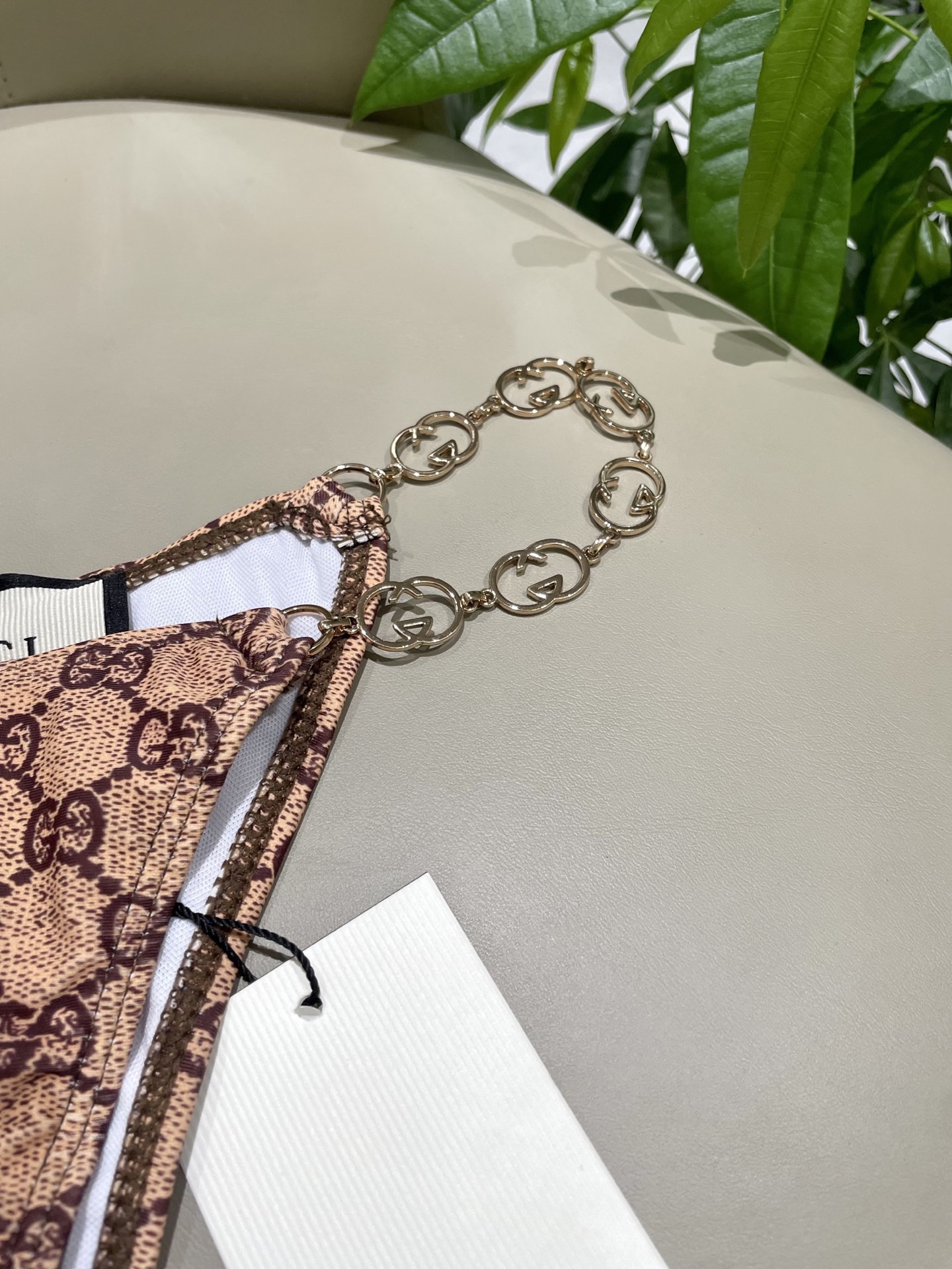 Gucci专柜新款泳衣 😍🥰适合多种场景的游泳衣🏊‍♀️海边 游泳池 温泉 水上乐园 漂流都可以😌内搭也