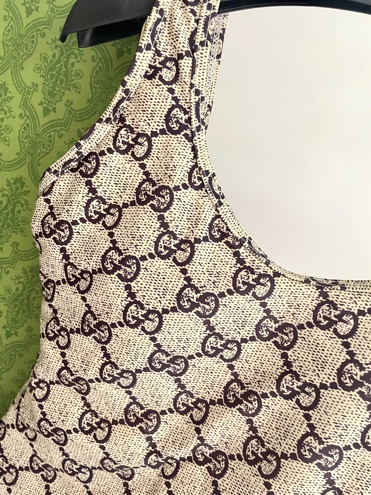 Gucci专柜新款泳衣 😍🥰适合多种场景的游泳衣🏊‍♀️海边 游泳池 温泉 水上乐园 漂流都可以😌内搭也