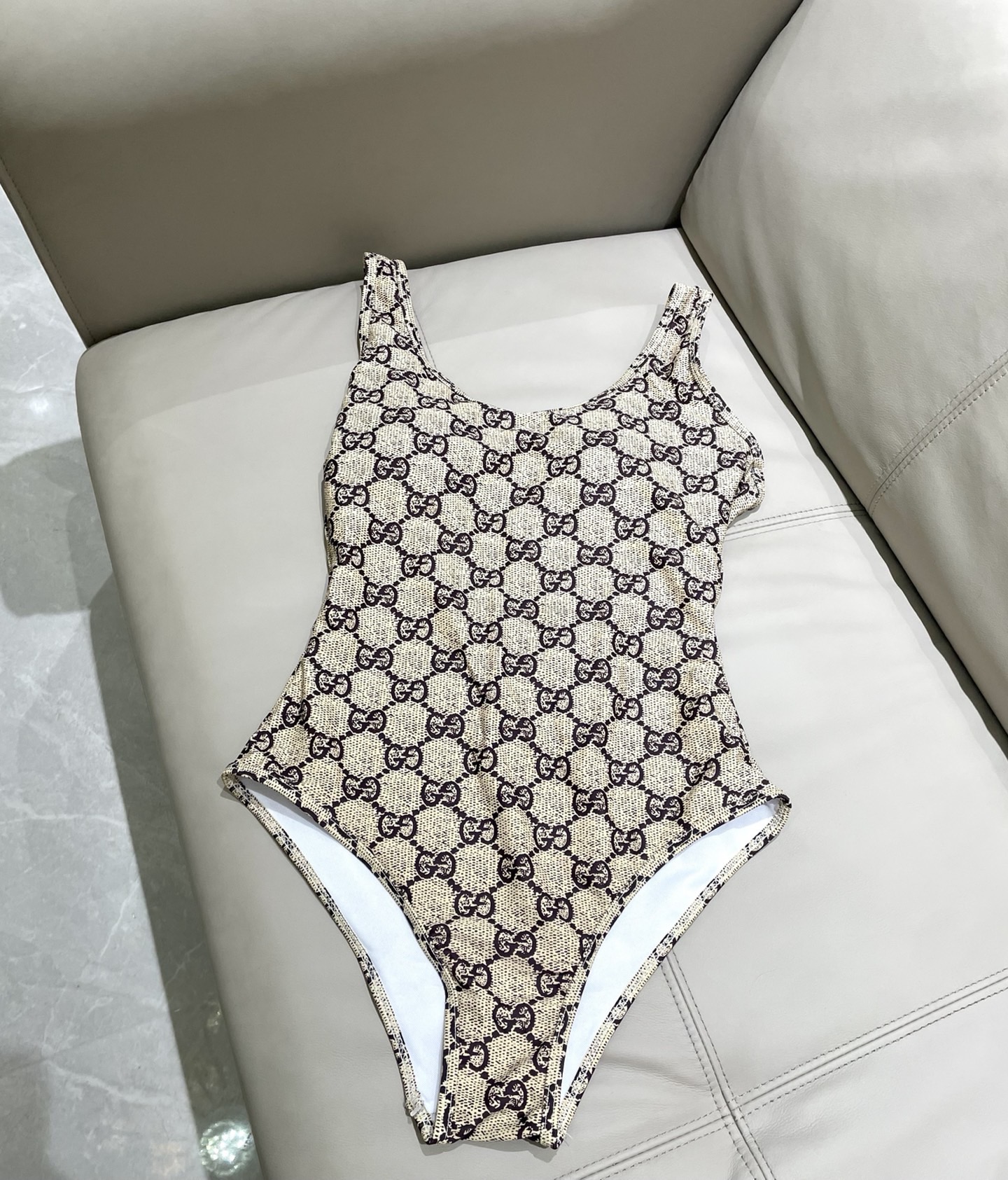 Gucci专柜新款泳衣 😍🥰适合多种场景的游泳衣🏊‍♀️海边 游泳池 温泉 水上乐园 漂流都可以😌内搭也