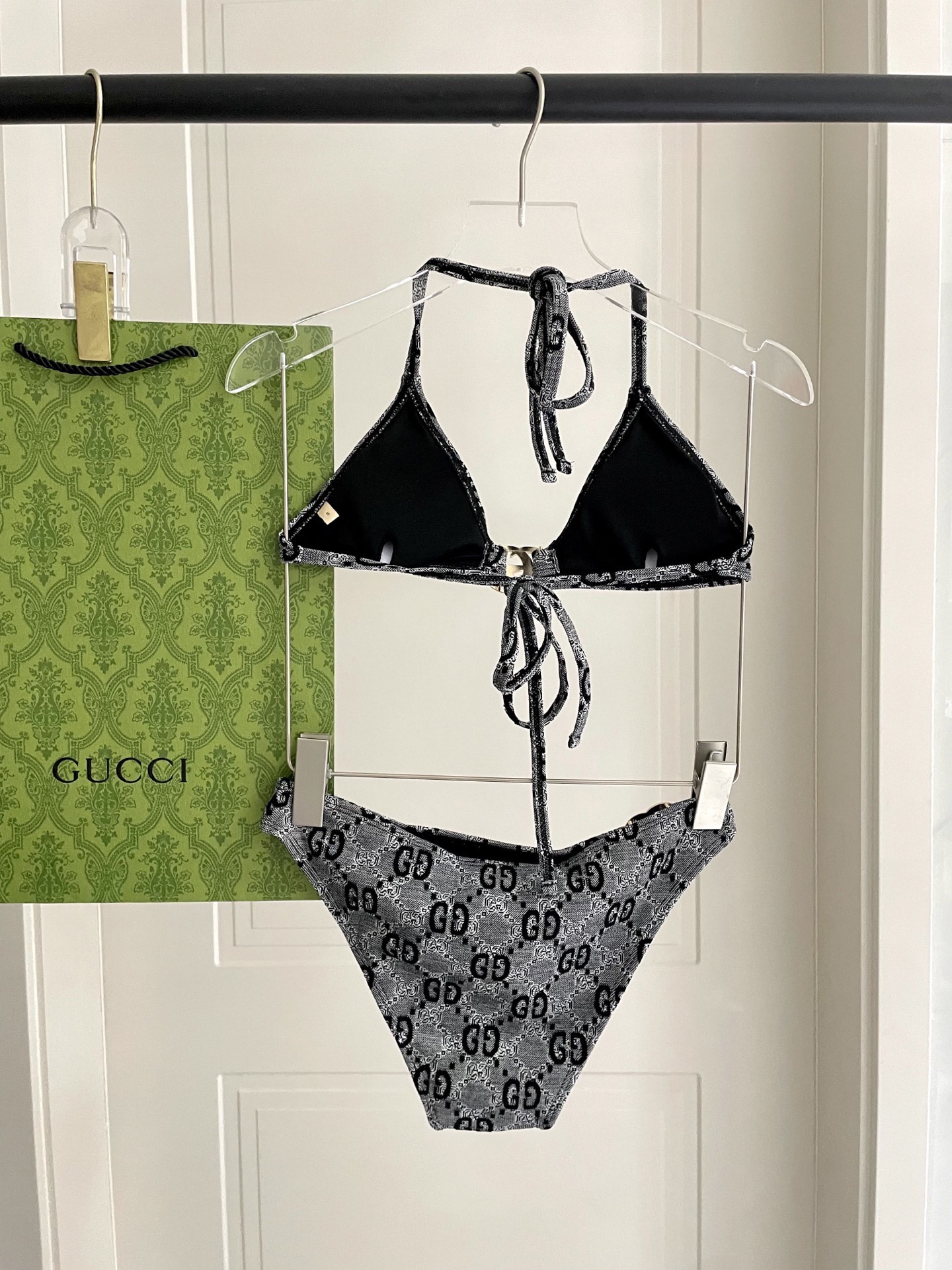 Gucci专柜新款泳衣 😍🥰适合多种场景的游泳衣🏊‍♀️海边 游泳池 温泉 水上乐园 漂流都可以😌内搭也