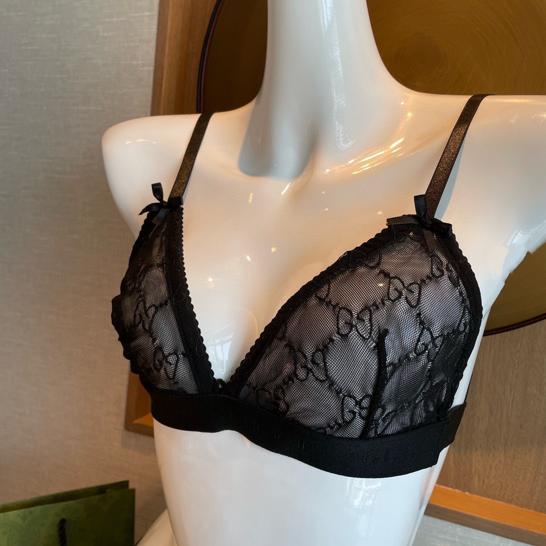Gucci G家字母刺绣网纱性感比基尼 半透明型 黑色 诉说着纯粹的性感 胸前深V➕蕾丝网纱设计 提升了