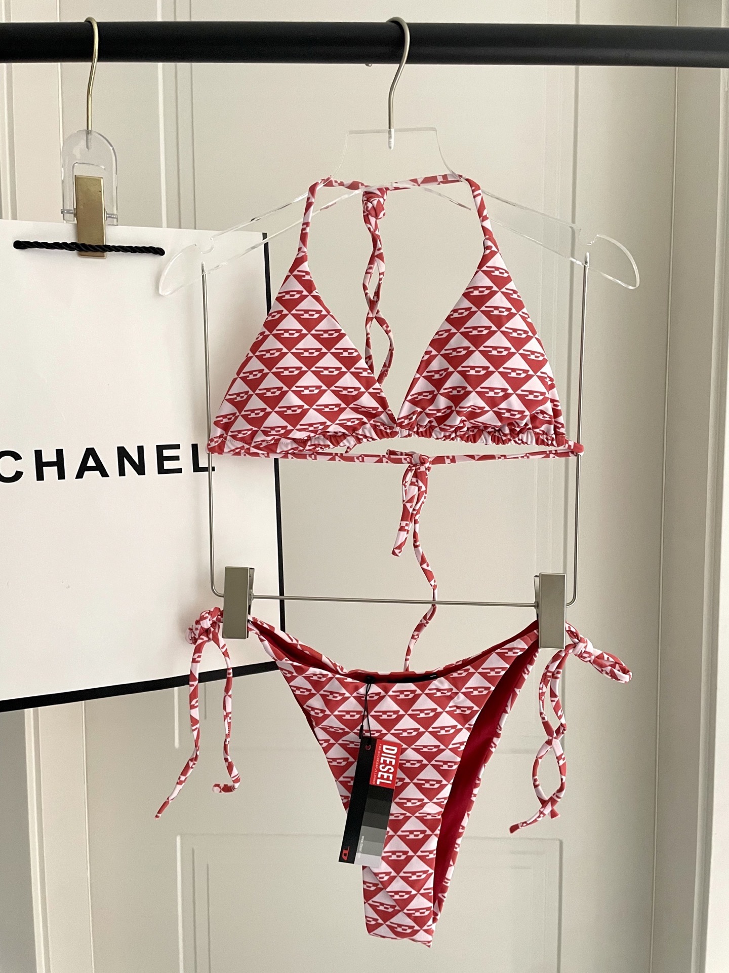 Diesel新款比基尼 😍🥰适合多种场景的游泳衣🏊‍♀️海边 游泳池 温泉 水上乐园 漂流都可以😌内搭也