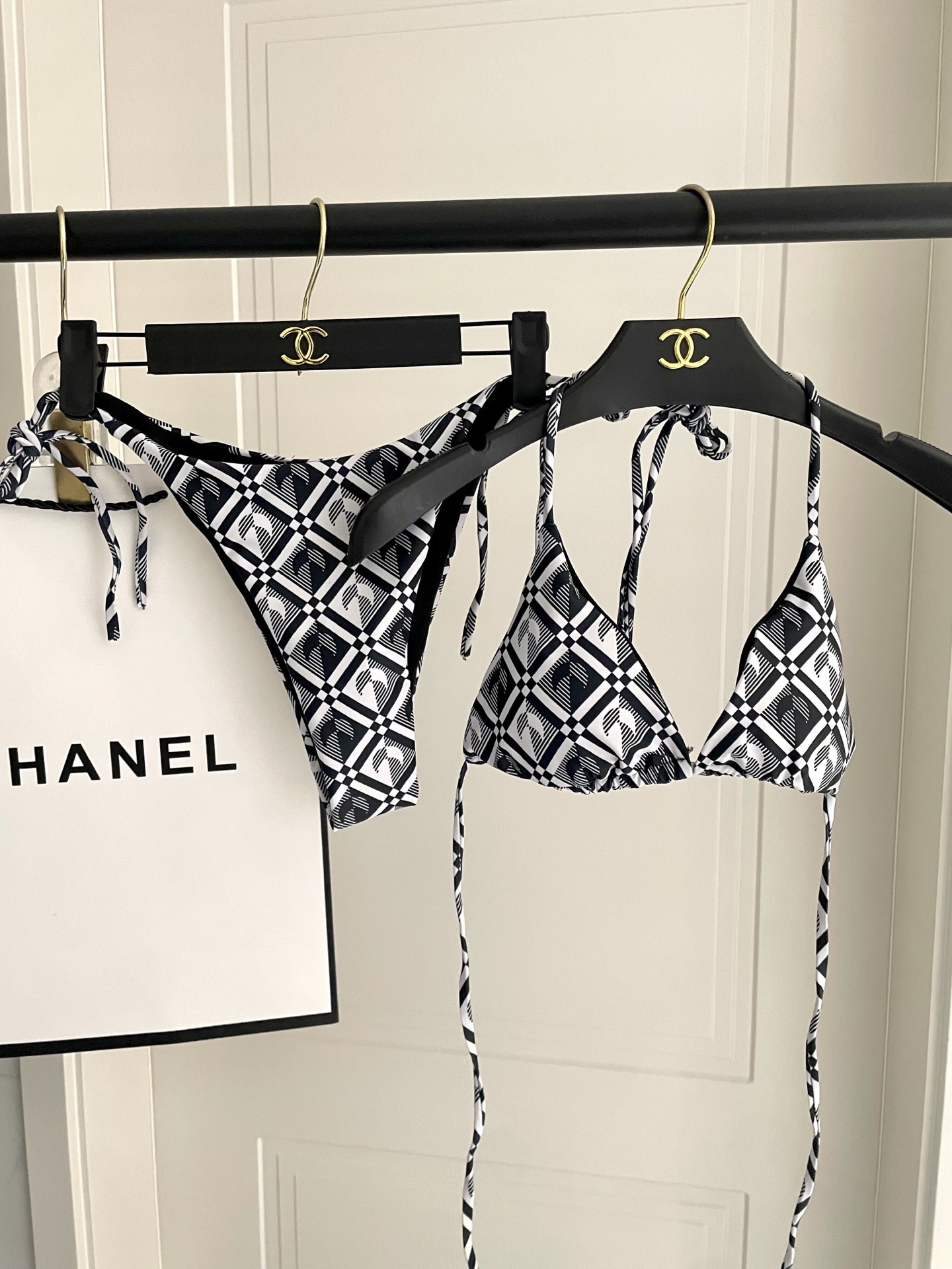 Diesel新款比基尼 😍🥰适合多种场景的游泳衣🏊‍♀️海边 游泳池 温泉 水上乐园 漂流都可以😌内搭也