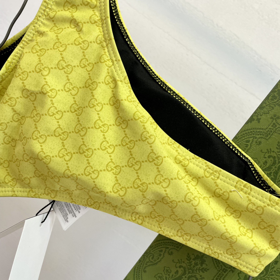 Gucci新款连体😍🥰适合多种场景的游泳衣🏊‍♀️海边 游泳池 温泉 水上乐园 漂流都可以😌内搭也完全可