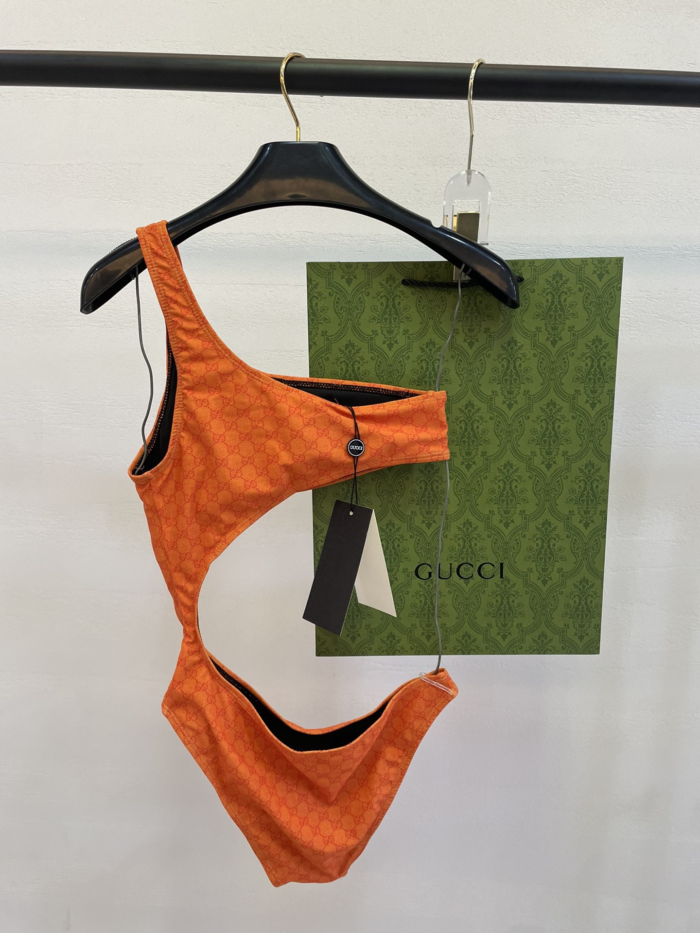 Gucci新款连体😍🥰适合多种场景的游泳衣🏊‍♀️海边 游泳池 温泉 水上乐园 漂流都可以😌内搭也完全可