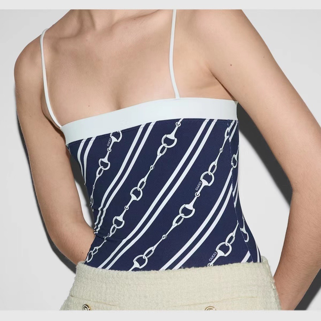 Gucci新款连体😍🥰适合多种场景的游泳衣🏊‍♀️海边 游泳池 温泉 水上乐园 漂流都可以😌内搭也完全可