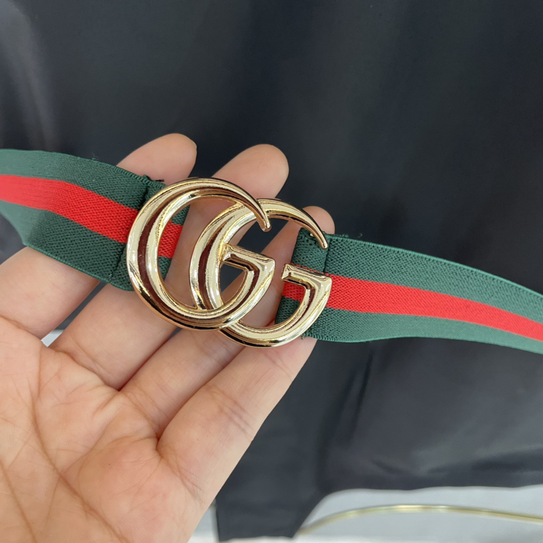 Gucci新款连体😍🥰适合多种场景的游泳衣🏊‍♀️海边 游泳池 温泉 水上乐园 漂流都可以😌内搭也完全可