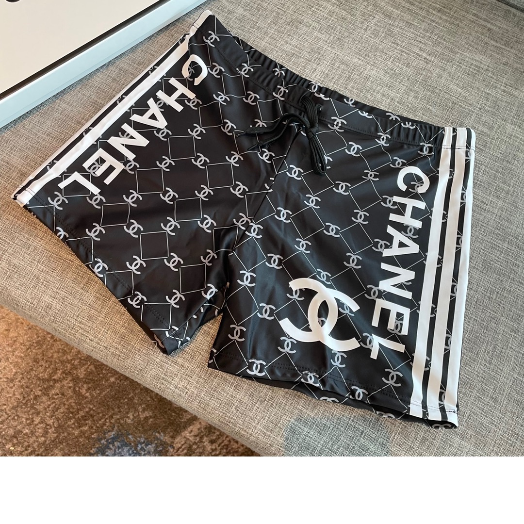 Chanel男士泳裤👑高级定制泳裤👑抽绳设计 上新度假系列🏖专属泳衣［色][色][色]超级爱！[色]来自