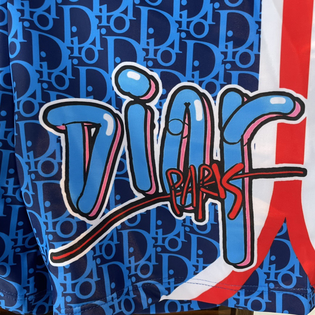 迪奥男士泳裤👑高级定制泳裤👑抽绳设计 上新度假系列🏖专属泳衣［色][色][色]超级爱！[色]来自贵族的目