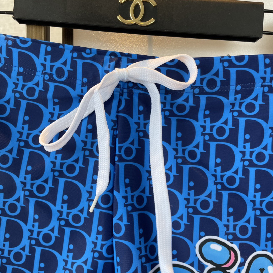 迪奥男士泳裤👑高级定制泳裤👑抽绳设计 上新度假系列🏖专属泳衣［色][色][色]超级爱！[色]来自贵族的目