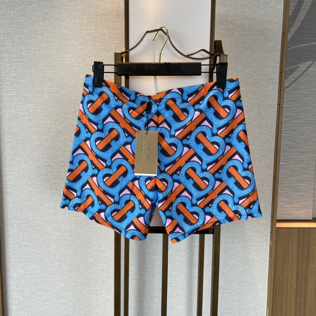 巴宝莉男士泳裤👑高级定制泳裤👑抽绳设计 上新度假系列🏖专属泳衣［色][色][色]超级爱！[色]来自贵族的