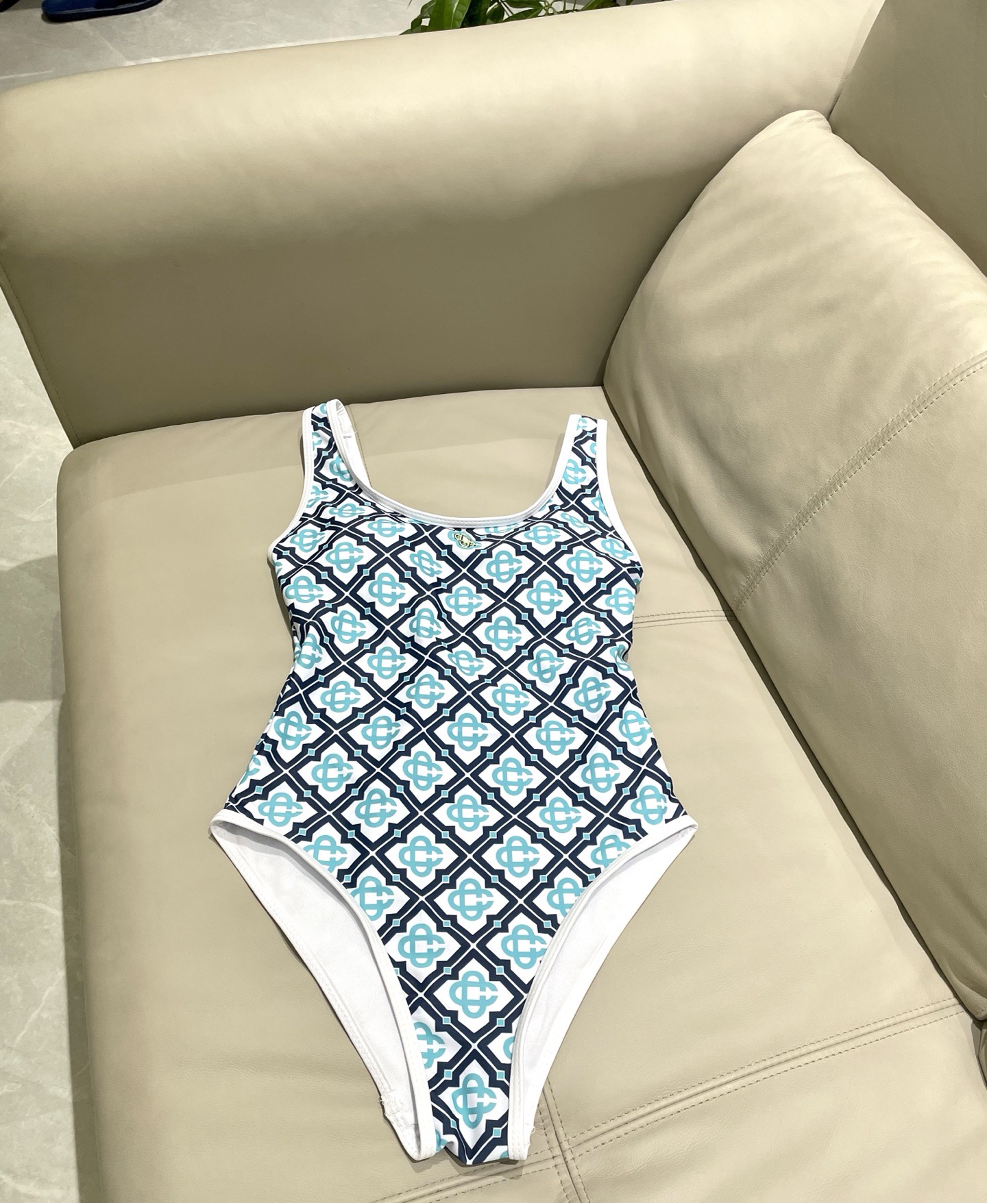 潮牌casablanca😍🥰适合多种场景的游泳衣🏊‍♀️海边 游泳池 温泉 水上乐园 漂流都可以😌内搭也