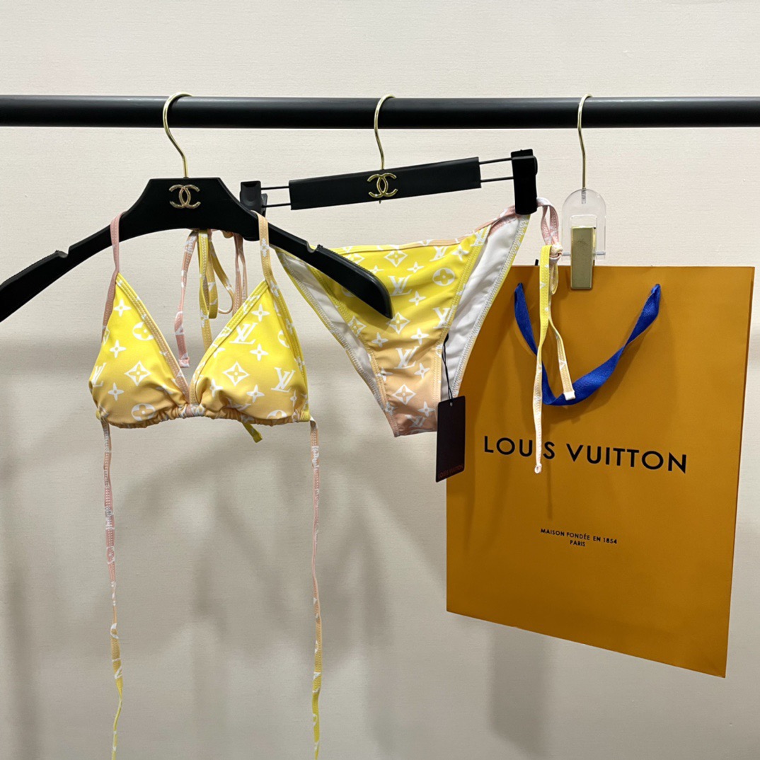 Lv比基尼👙➕纱裙😍🥰适合多种场景的游泳衣🏊‍♀️海边 游泳池 温泉 水上乐园 漂流都可以😌内搭也完全可