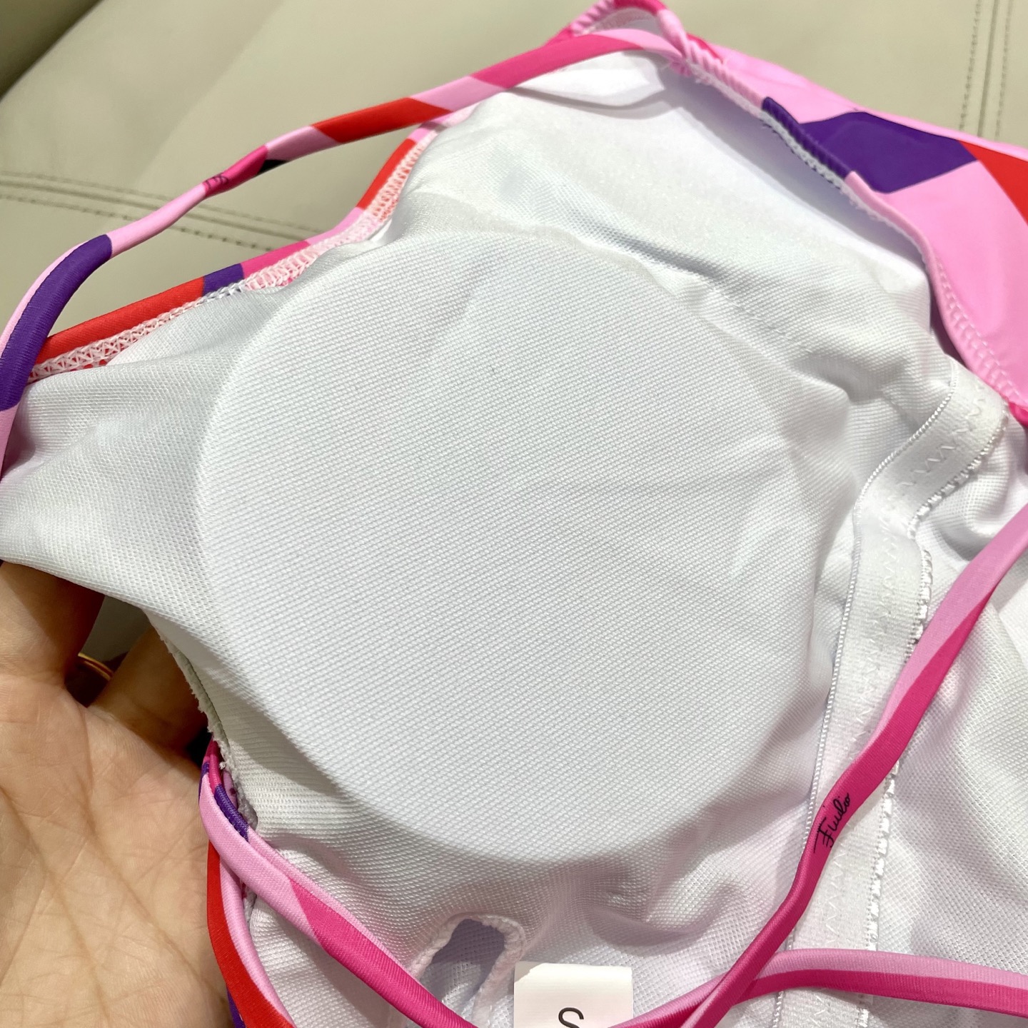 Pucci专柜新款连体泳衣 气质高雅 😍🥰适合多种场景的游泳衣🏊‍♀️海边 游泳池 温泉 水上乐园 漂流