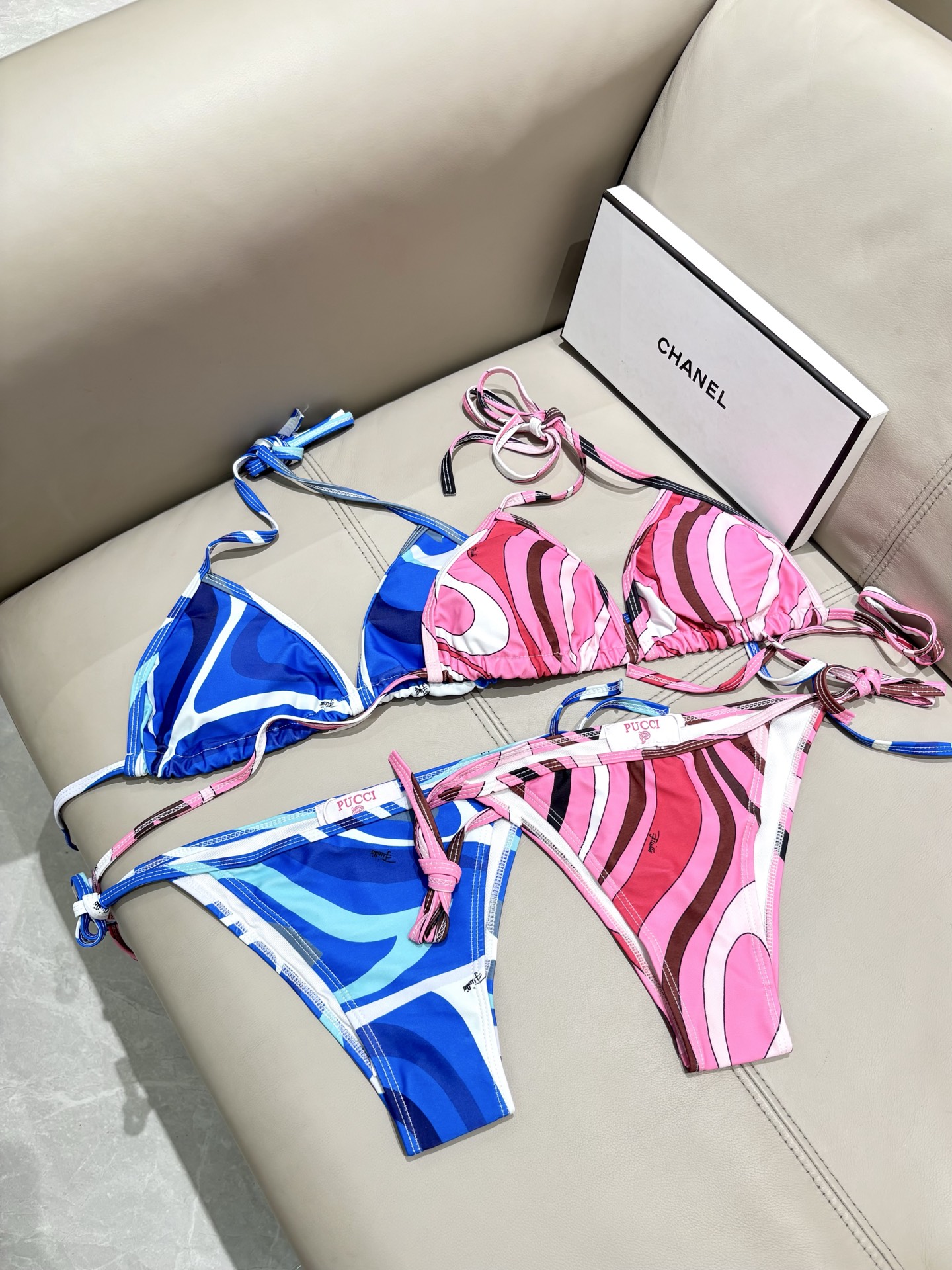 Pucci专柜新款比基尼😍🥰适合多种场景的游泳衣🏊‍♀️海边 游泳池 温泉 水上乐园 漂流都可以😌面料：