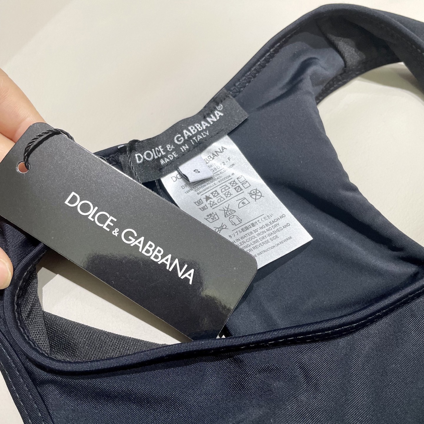 DG新款弹力健身瑜伽服运动套装~性感小吊带（有胸垫）+修身提臀显瘦打底裤脚 码数：SM L Xl