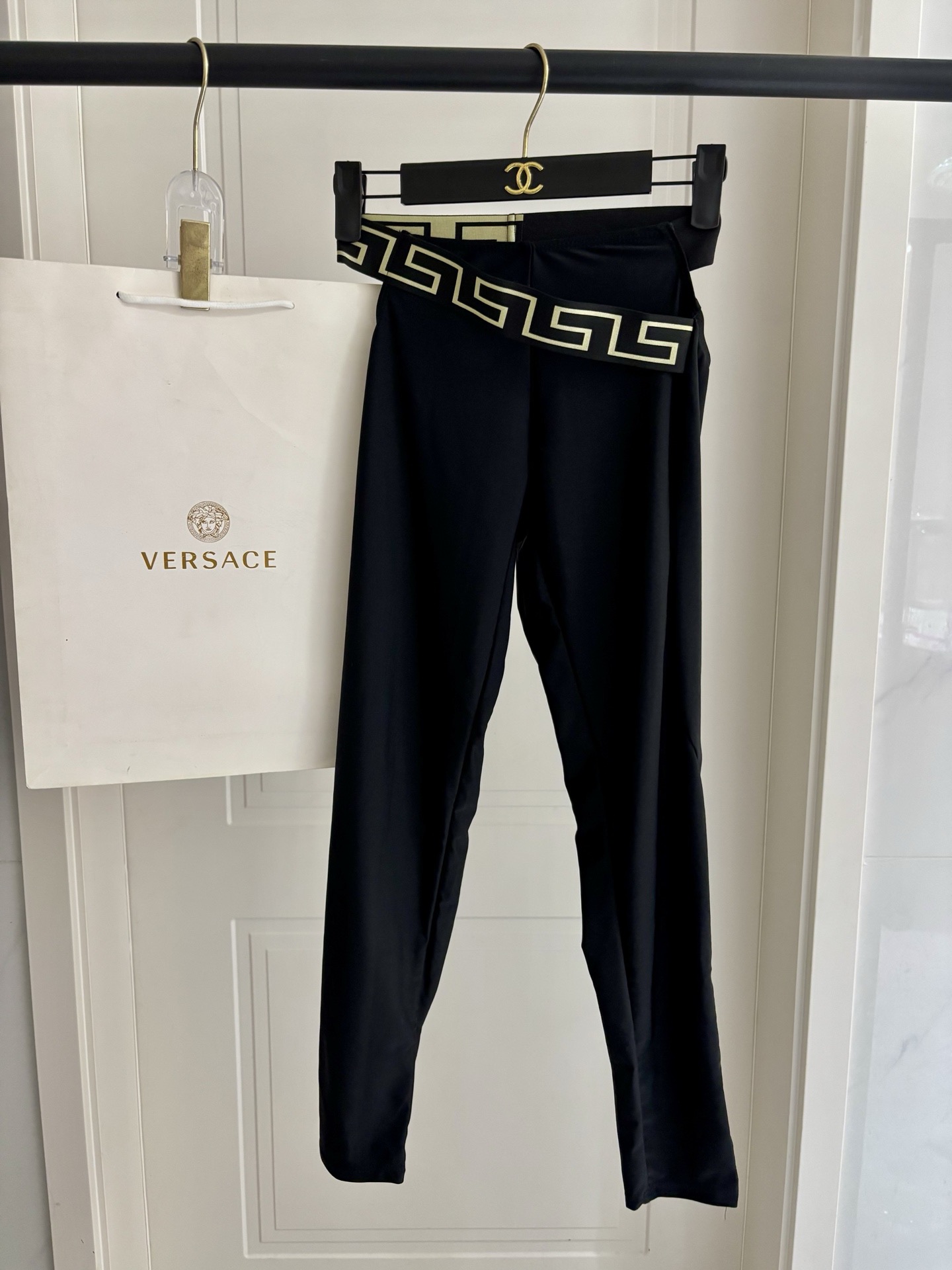 范思哲新款高弹力健身长款瑜伽服运动套装~小背心➕修身提臀显瘦打底裤S M L Xl