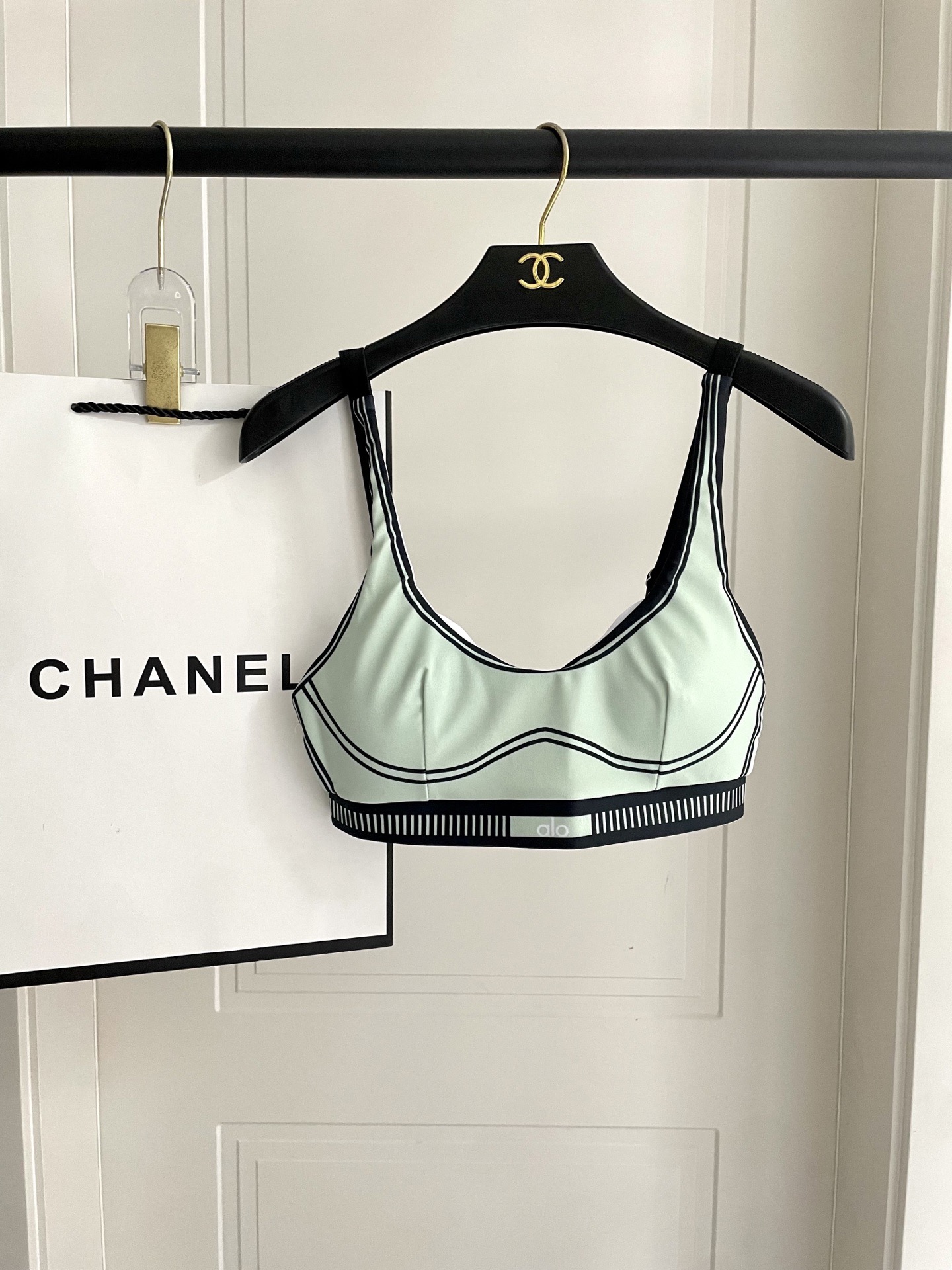 ALO新款高弹力健身长款瑜伽服运动套装~小背心➕修身提臀显瘦打底裤S M L Xl