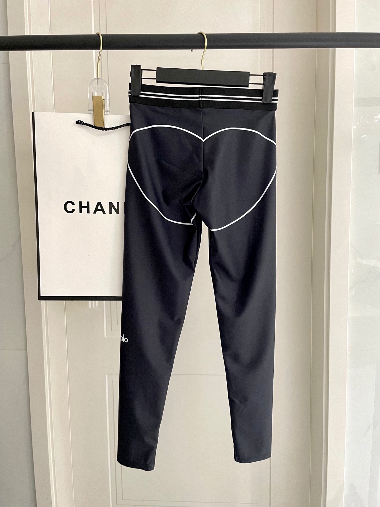 ALO新款高弹力健身长款瑜伽服运动套装~小背心➕修身提臀显瘦打底裤S M L Xl