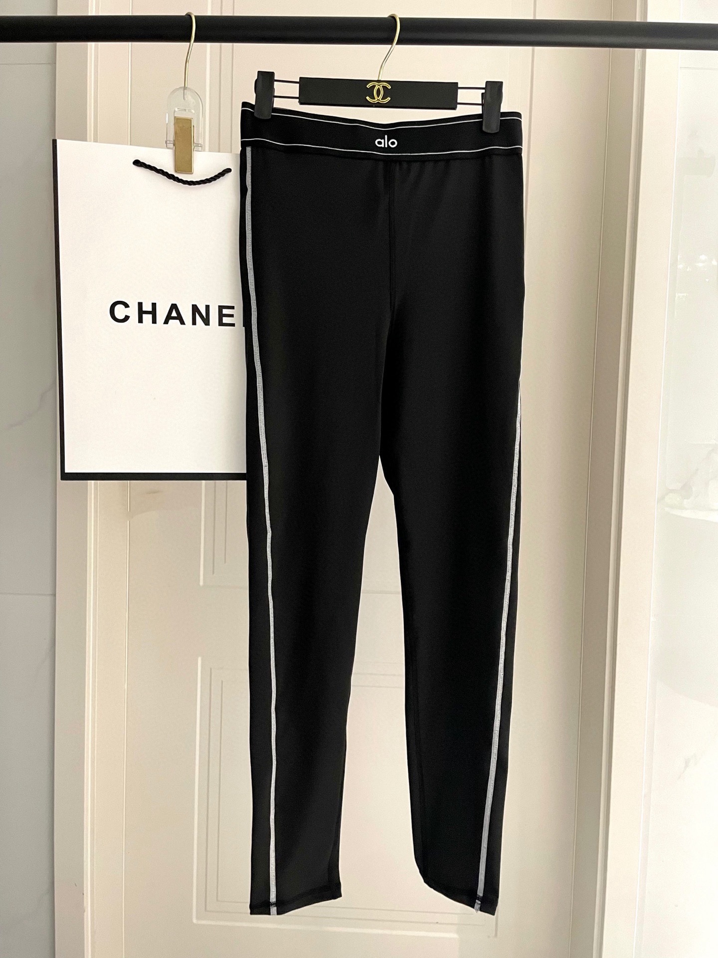 ALO新款高弹力健身长款瑜伽服运动套装~小背心➕修身提臀显瘦打底裤S M L Xl