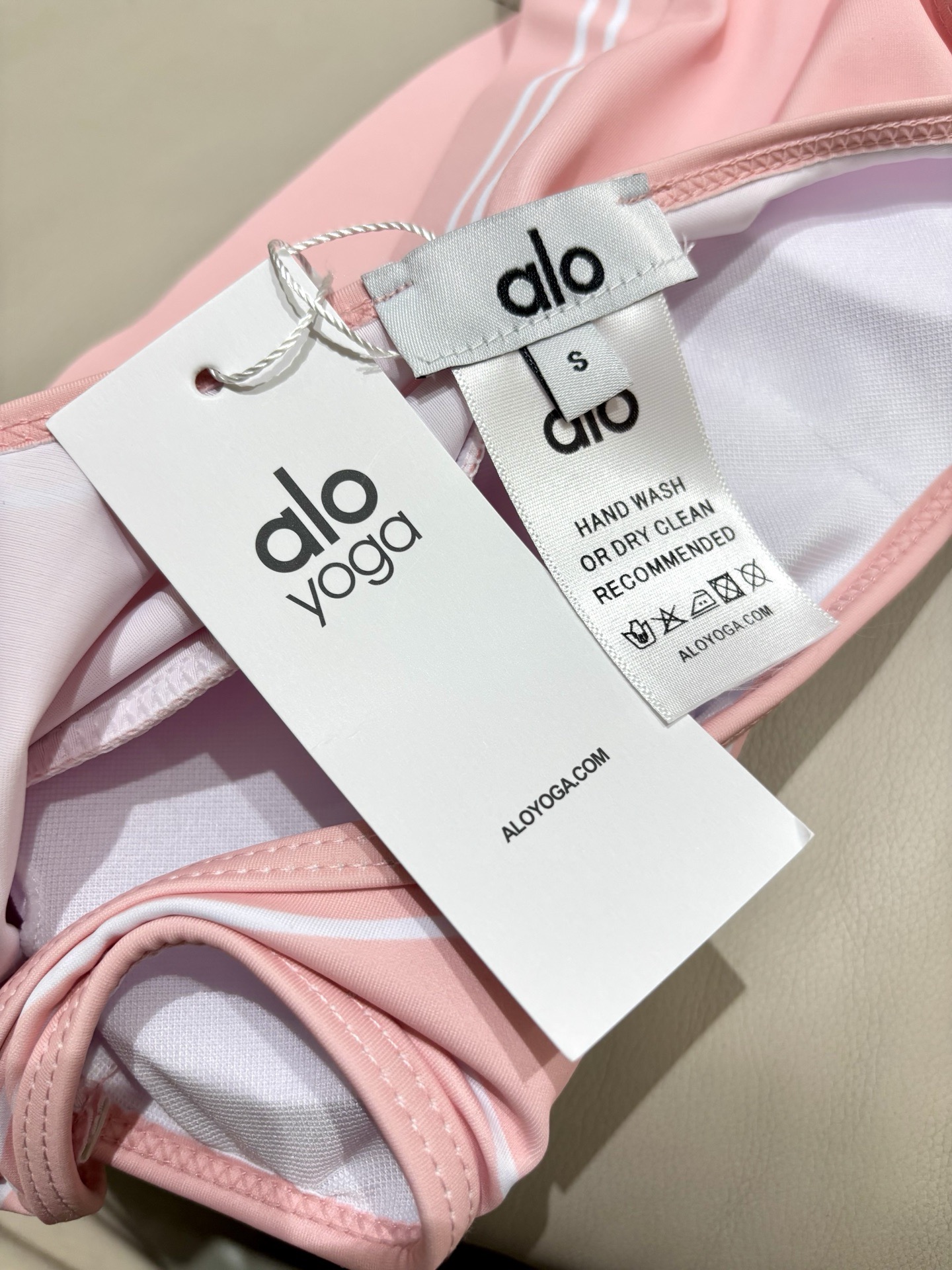 ALO新款高弹力健身长款瑜伽服运动套装~小背心➕修身提臀显瘦打底裤S M L Xl