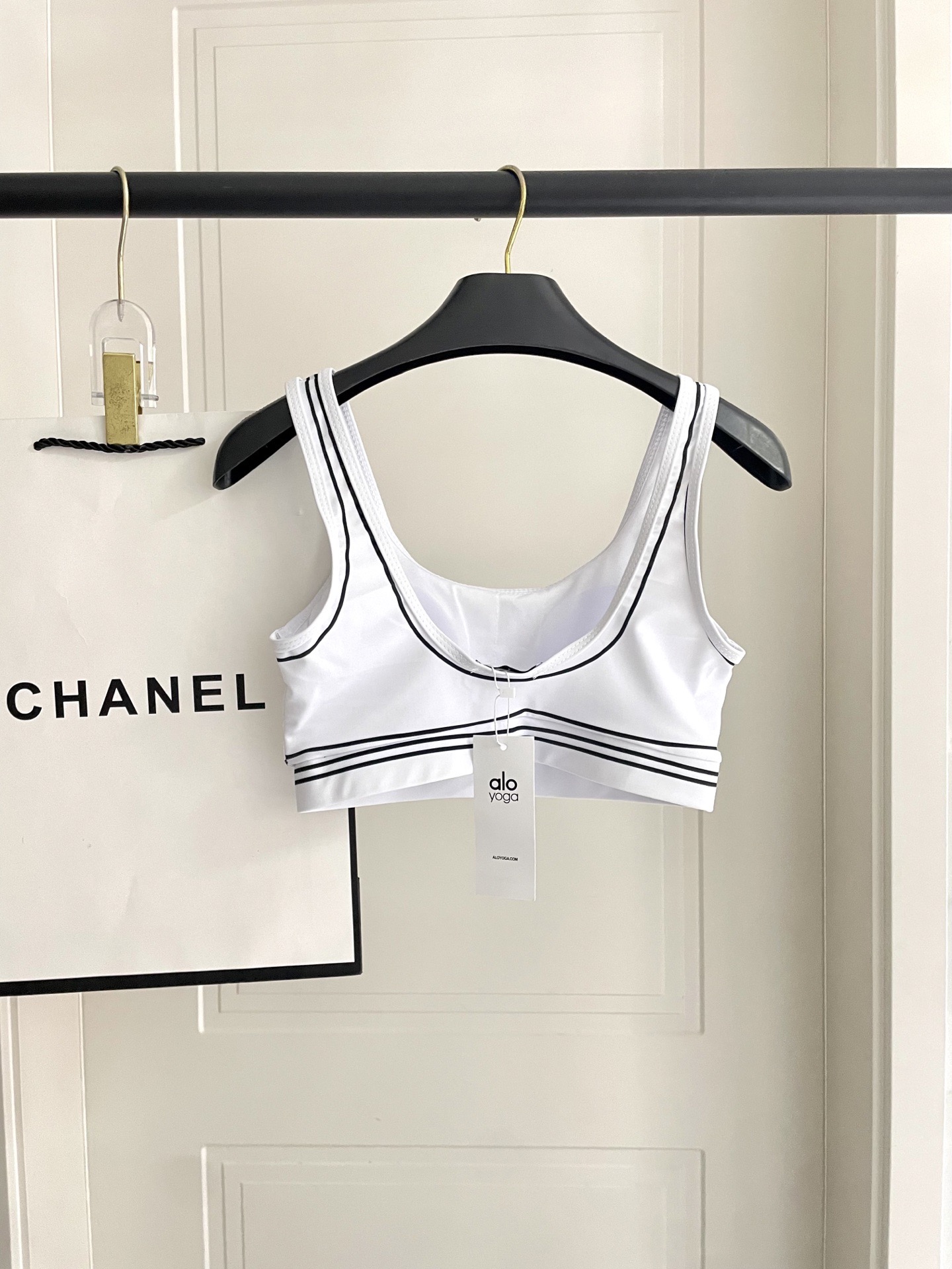 ALO新款高弹力健身短款瑜伽服运动套装~小背心➕修身提臀显瘦打底裤S M L Xl