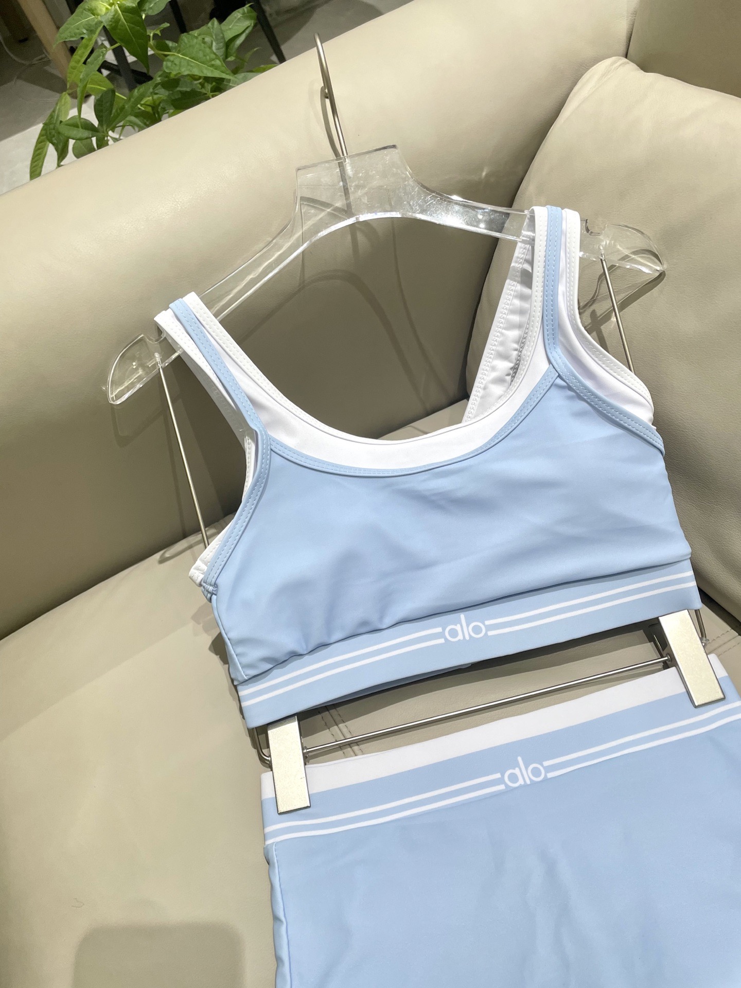 ALO新款高弹力健身短款瑜伽服运动套装~小背心➕修身提臀显瘦裤裙S M L Xl