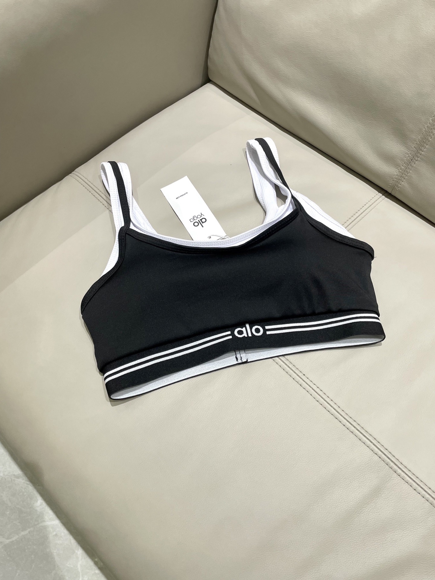 ALO新款高弹力健身短款瑜伽服运动套装~小背心➕修身提臀显瘦裤裙S M L Xl