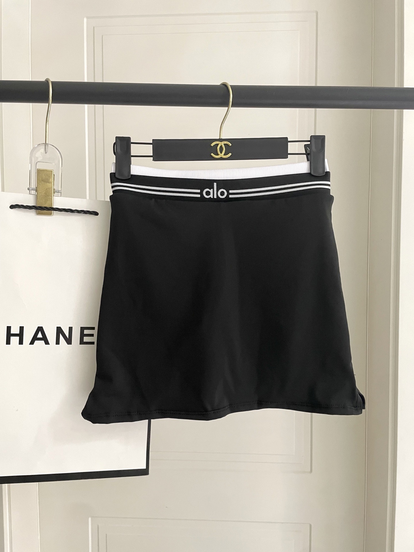 ALO新款高弹力健身短款瑜伽服运动套装~小背心➕修身提臀显瘦裤裙S M L Xl